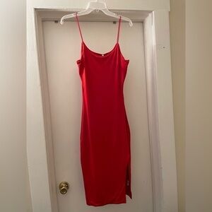 Yissang Red midi Bodycon dress with a‎ slit size small